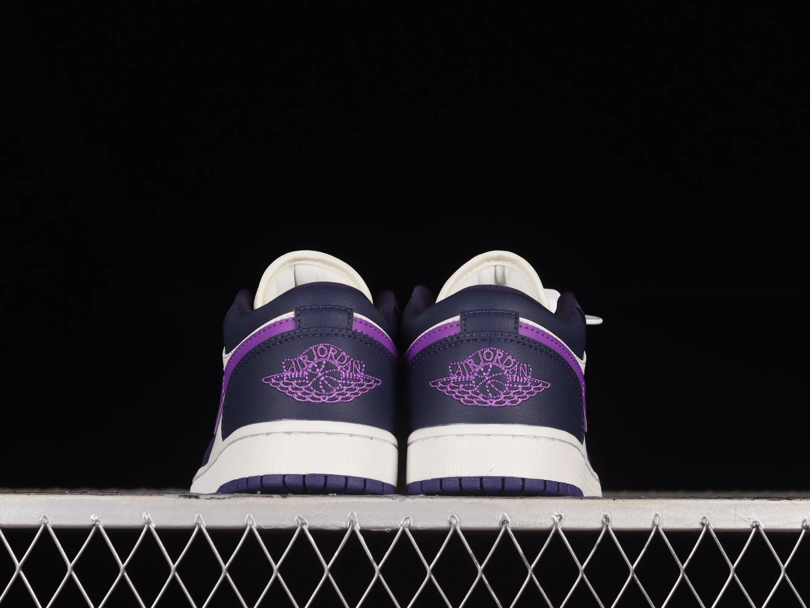 All categories Air Jordan Jordan series basketball shoes Air Jordan 1 Low Z version Air Jordan 1 Low AJ1 Joe 1 white and purple cultural low-top casual sneakers DC0774-502
